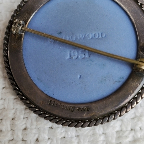 Wedgewood Vintage ‎ cameo in sterling brooch - Picture 4 of 6